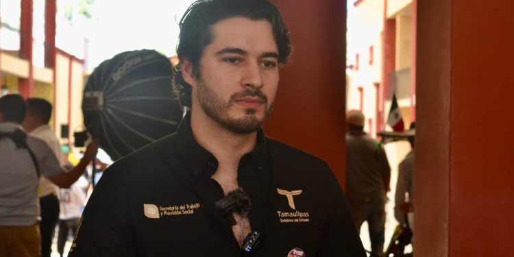 Fortalece STPS la justicia laboral y el empleo en Tula