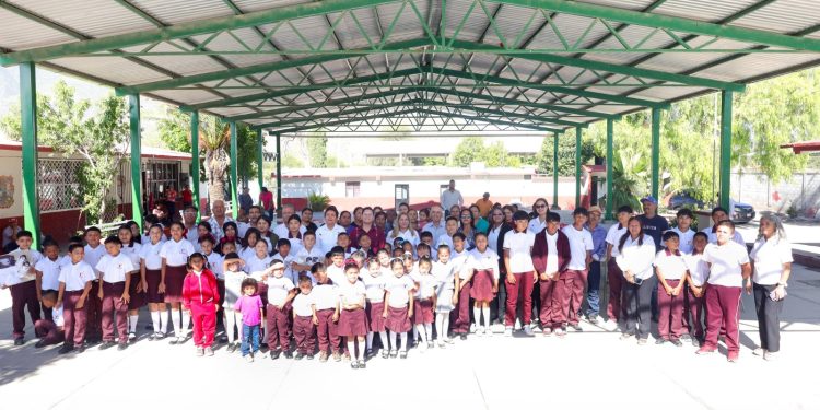 Inaugura director del INJUVE Ciclo Escolar 2025-2026 en la Escuela “Redención del Campesino” municipio de Bustamante