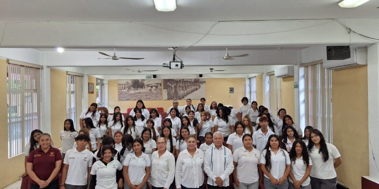 Invitan a estudiantes de bachillerato a sumarse al programa “Alfabetización para el Bienestar Compartido”