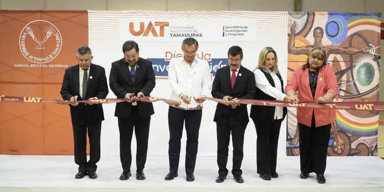 Gobernador y rector inauguran Día de la Investigación UAT 2025