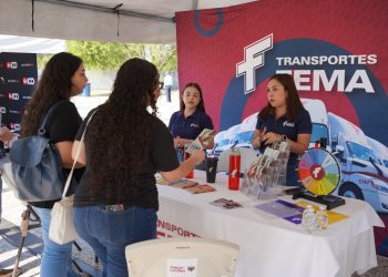 Juventudes de Nuevo Laredo encuentran oportunidades laborales en feria universitaria