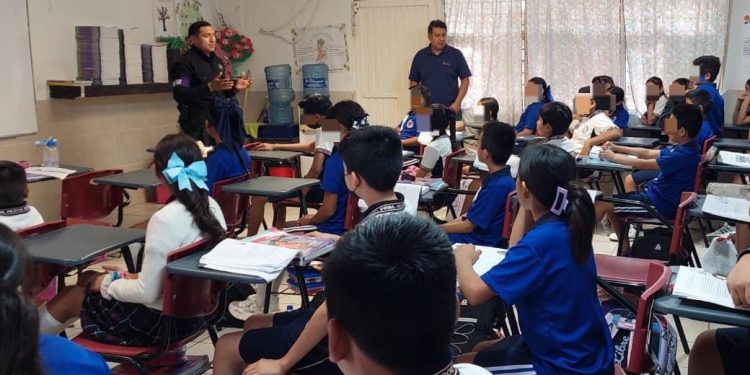 Promueve Guardia Estatal de Género pláticas para construir escuelas libres de violencia