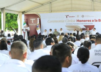 Con helicóptero y víveres Tamaulipas apoya a Veracruz; gobernador llama a la población a solidarizarse