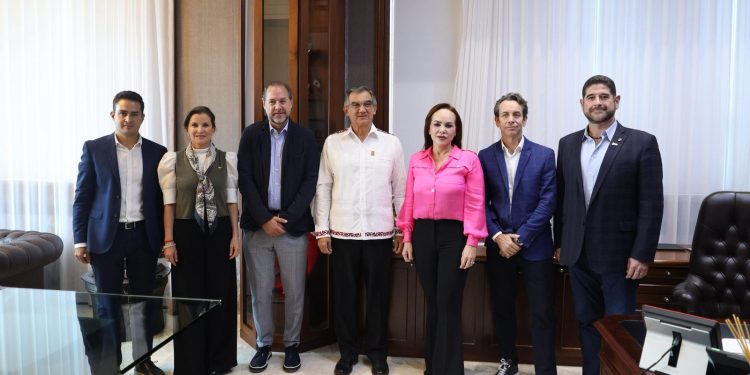 Presentan empresarios al gobernador mega proyecto inmobiliario y comercial para NLD