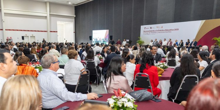 Reconoce Tamaulipas las mejores prácticas educativas de sus docentes