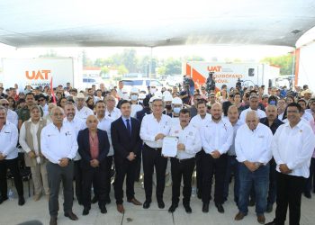 Américo Villarreal recibe ampliación de certificación TIF para el rastro de la UAT