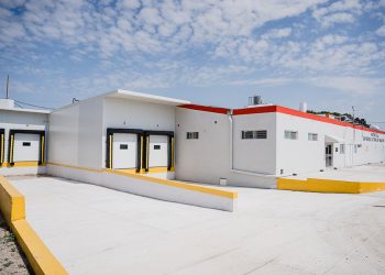 Constató gobernador modernización del rastro de la UAT