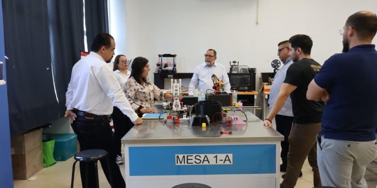 Visitan titular de SEMSyS y coordinador de OPD’s la Universidad Politécnica de la Región Ribereña