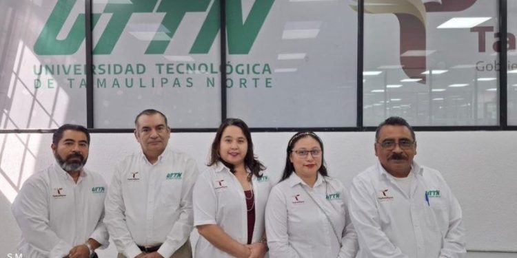 Presenta cuerpo académico de la UTTN investigación sobre uso de la IA en la educación universitaria