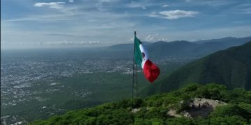 Fortalece Gobierno del Estado identidad nacional con Bandera Monumental en el Cuartel Militar de Ciudad Victoria