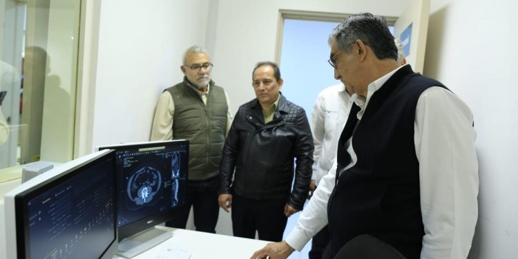 Supervisa Américo Villarreal avance y equipamiento del nuevo Hospital General de Ciudad Madero