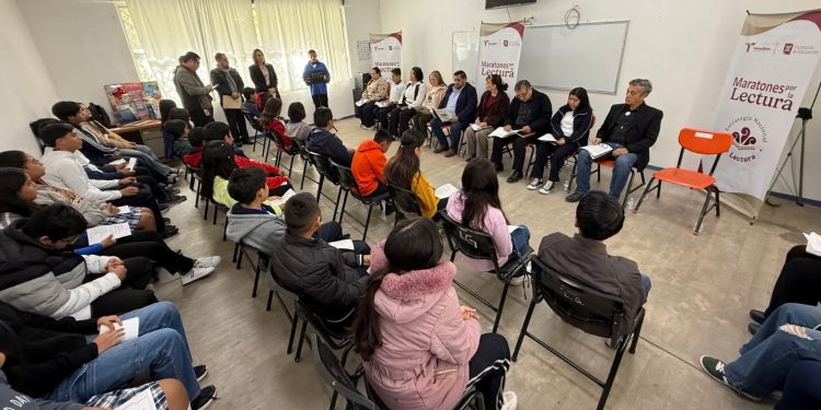 Impulsan el pensamiento crítico y la identidad nacional mediante el Maratón por la Lectura
