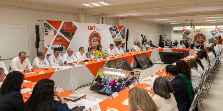 Orden y Visión: Dámaso Anaya consolida la planeación estratégica en la UAT