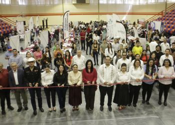 Impulsan autonomía económica: Exitosa Feria del Empleo de la Mujer en Ciudad Victoria