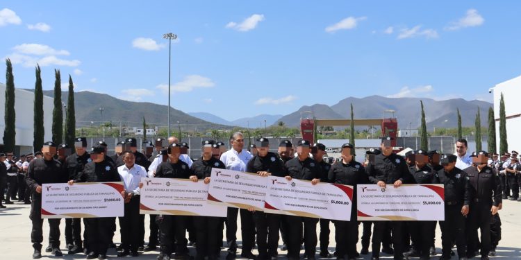 Entrega SSPT incentivos económicos por aseguramiento de 27 armas durante el último mes