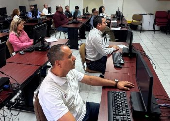 Capacita SET a personal de Unidad Ejecutiva en uso estratégico de Inteligencia Artificial