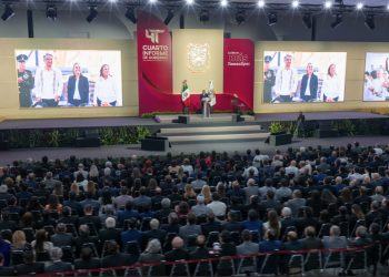 En su Cuarto Informe, el gobernador Américo Villarreal exhortó a evitar la reacción de aquellos que pretenden, desde las noticias falsas, abrir de nuevo el espacio a las oligarquías