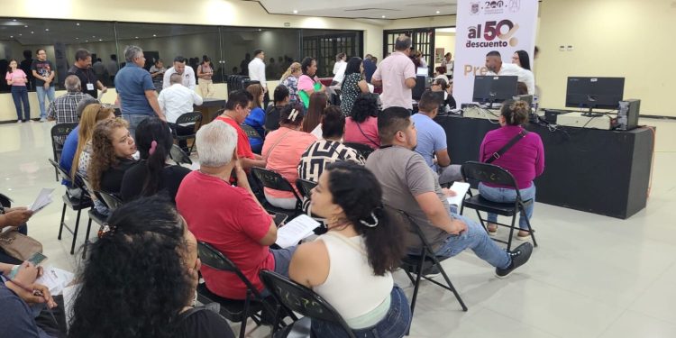 Cientos de matamorenses aprovechan el programa de apoyo al contribuyente impulsado por Presidente Municipal