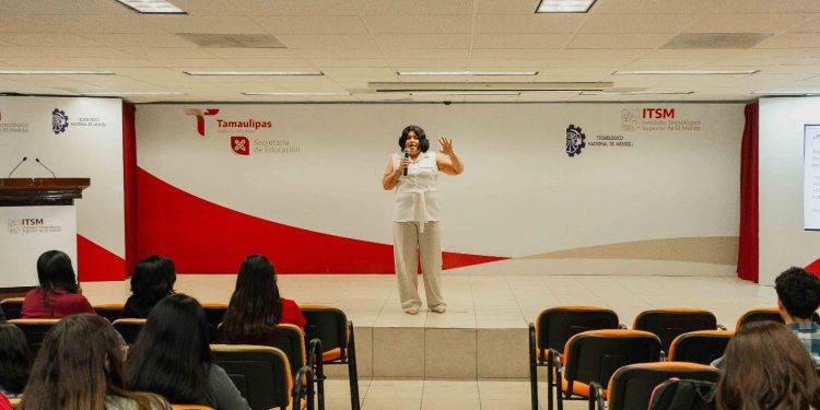 Refuerza Tec Mante formación integral mediante ciclo de conferencias