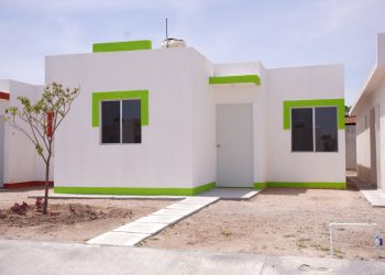 IMVISU Nuevo Laredo apoya a familias con materiales a bajo costo y planos gratuitos