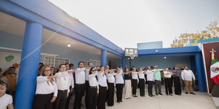Beneficia gobierno de Presidente Municipal al CAM-Tzehuali 02, escuela de Educación Especial