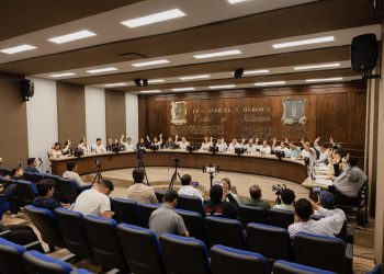 Cabildo de Matamoros, encabezado por Beto Granados, aprueba programas sociales sin precedentes
