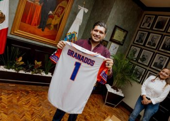 Refrenda Beto Granados apoyo a la Liga Villa del Refugio y a las familias de los pequeños deportistas