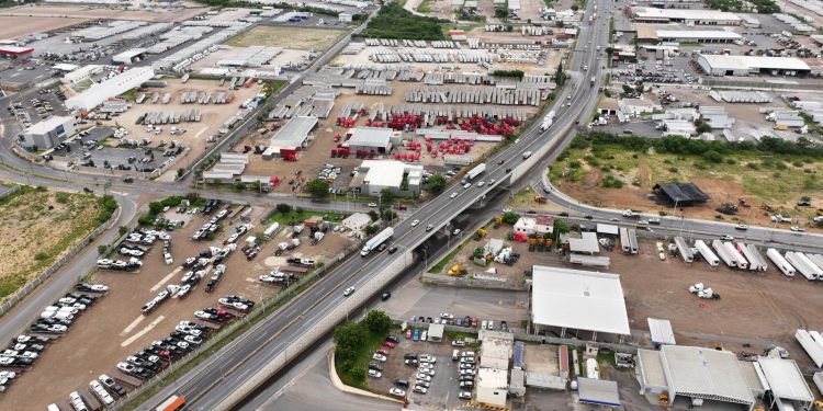 Entregan rehabilitación del bulevar Aeropuerto y puente vehicular en Nuevo Laredo