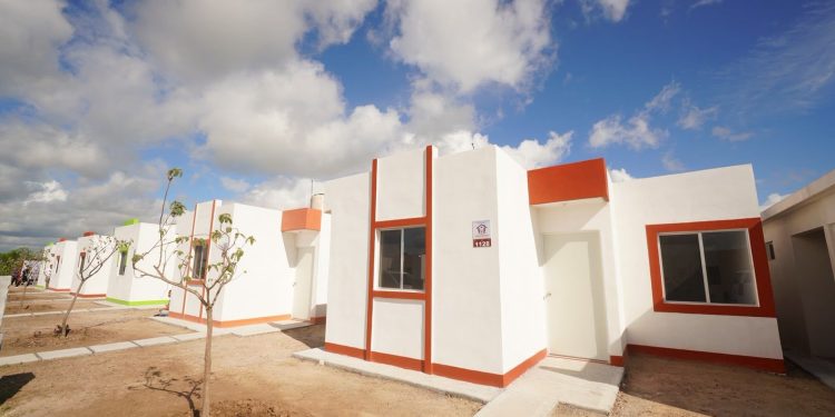 Entregan primeras 15 viviendas del programa Hogar Propio en Nuevo Laredo