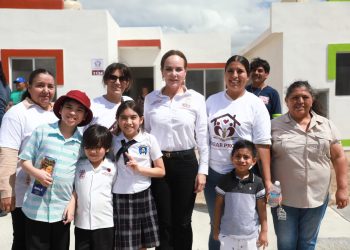 Mujeres jefas de familia reciben primeras viviendas del programa Hogar Propio en Nuevo Laredo