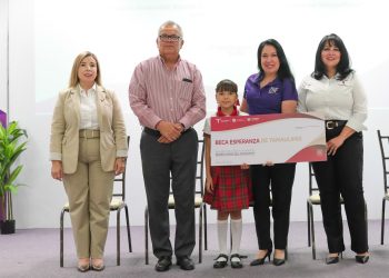Entrega DIF Tamaulipas las becas «Esperanza de Tamaulipas» y «Para la Inclusión Social en Tamaulipas»