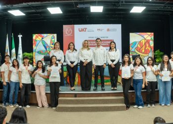 Consolida UAT calidad en la enseñanza de idiomas para la niñez y adolescencia