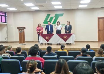 Respalda la UT de Nuevo Laredo a estudiantes con becas de pago cuatrimestral