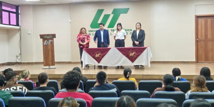 Respalda la UT de Nuevo Laredo a estudiantes con becas de pago cuatrimestral
