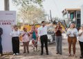 Beto Granados entrega apoyos a estudiantes e inicia obras de pavimentación en Matamoros