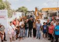 Beto Granados da banderazo de arranque a la pavimentación de la calle SNTE en la colonia Las Culturas