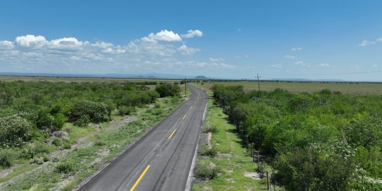 Inyecta gobierno de Américo casi 800 MDP en conservación de carreteras