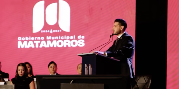 Beto Granados acompaña al Gobernador Américo Villarreal en entrega de viviendas y destaca resultados de la coordinación entre gobiernos