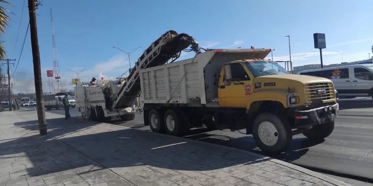Beto Granados mantiene acciones de rehabilitación vial, atención a infraestructura peatonal y mantenimiento de espacios públicos