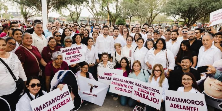 Beto Granados acompaña al gobernador Américo Villarreal durante presentación de resultados en Río Bravo