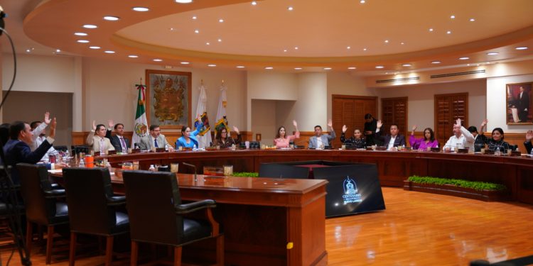 Aprueba Cabildo paquete de obras para mejorar vialidades y brindar seguridad a operadores de camiones de carga