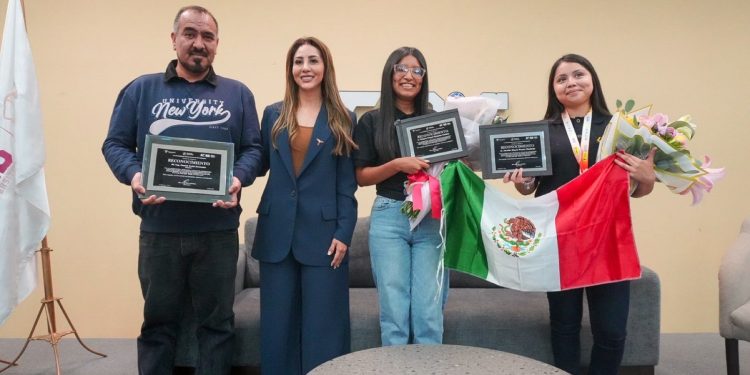 Ganan oro estudiantes de Matamoros en Feria Internacional de Ciencias en Indonesia