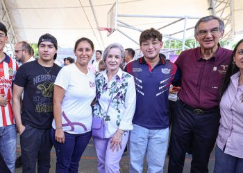 Américo y María de Villarreal acercan servicios de salud a las familias a través de Lazos del Bienestar